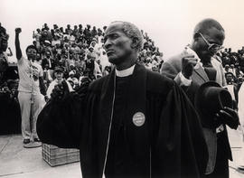 Rev. H. Marawu (with 'Free Mandela' badge) at the funeral of some ANC members