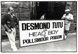 "Desmond Tutu for head boy at Pollsmoor Prison" - anti-Tutu protest at St. Mary's Cathe...